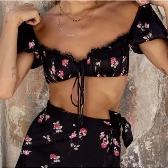 RAT & BOA | Bonita Floral Lace Trim Puff Sleeve Crop Top S - Picture 1 of 12